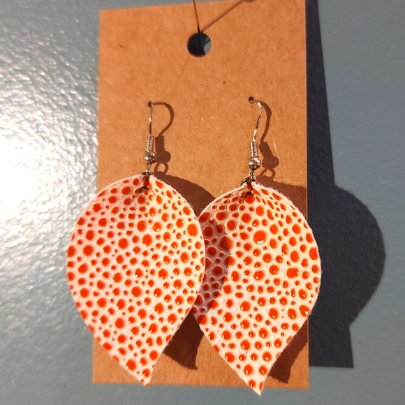 Handmade Orange spotted earrings - Picture 3 of 5